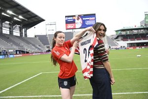 Purina and Mariska Hargitay Bring the Purple Leash Project to U.S. Soccer, Launch Limited-Edition Scarves Supporting Abuse Survivors and Pets